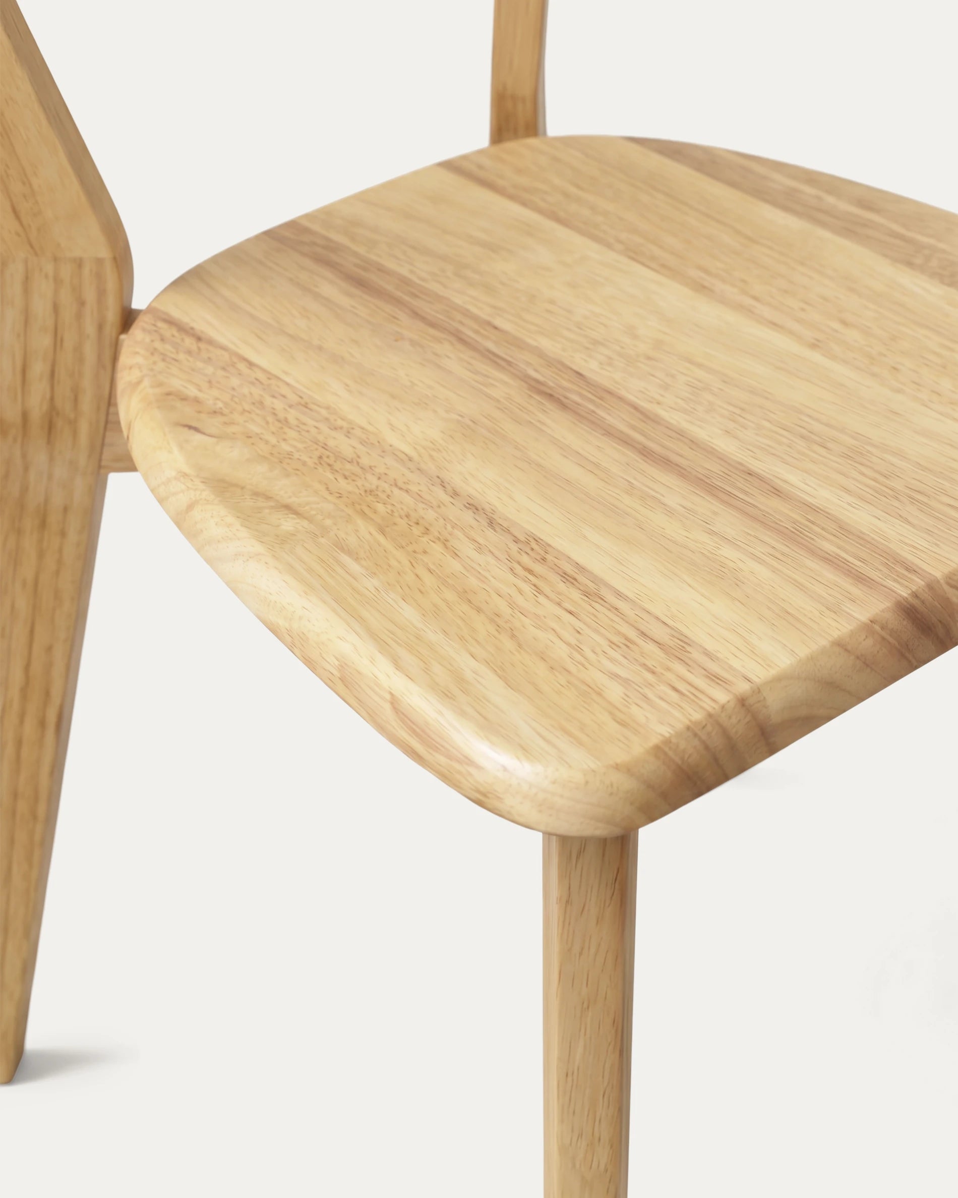 Detalle asiento madera natural silla Fresno comedor vista superior Venhoouse Chile