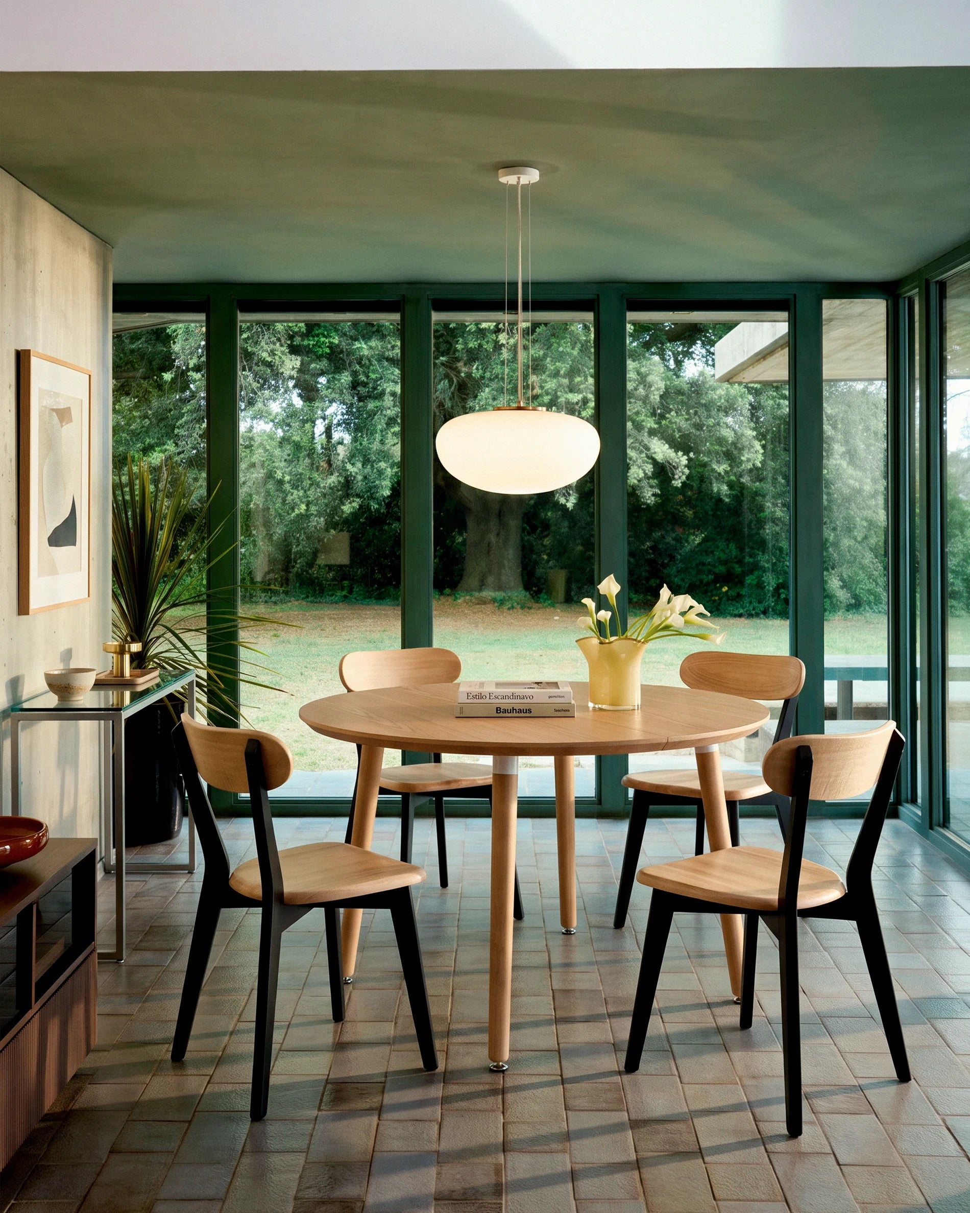 Aspiracional_Mesa_Comedor_Extendible_Venhoouse.webp
