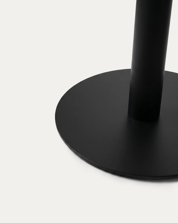 Detalle base pedestal metal negro mesa redonda Oslo mármol negro Ø60 Venhoouse Chile