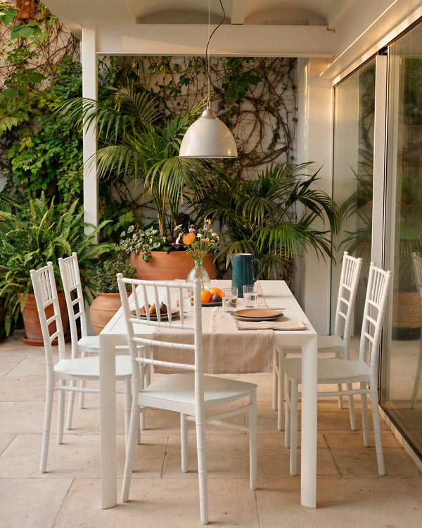 Silla Tiffany Chiavari polipropileno detalle respaldo palillos diseño Venhoouse
