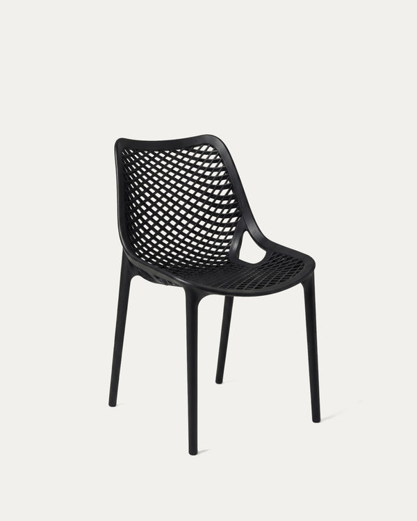 Silla Berlín comedor exterior polipropileno negra diagonal respaldo calado Venhoouse Chile
