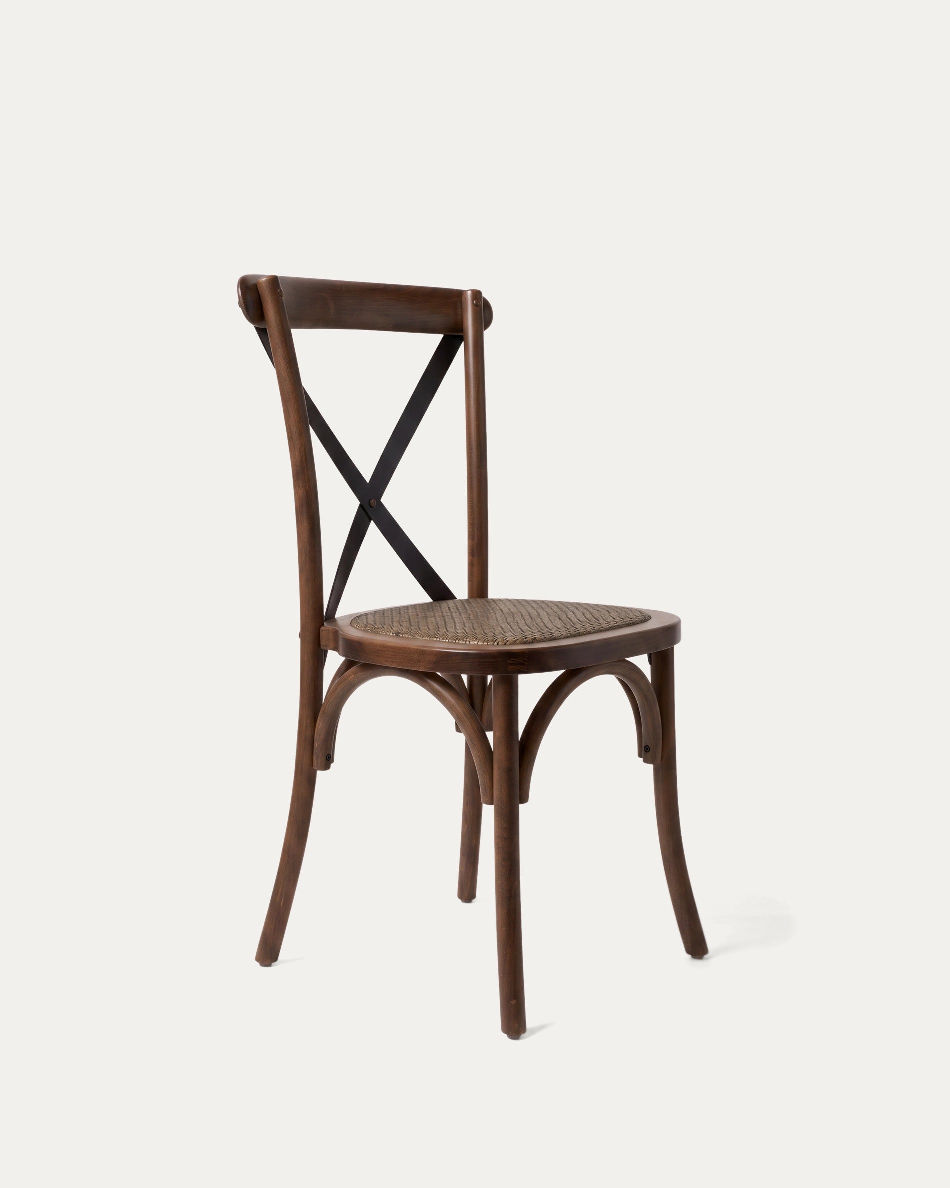 Silla Crossback comedor madera nogal cruz negra ratán sintético diagonal Venhoouse Chile
