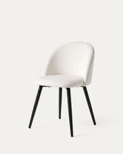 Silla Sora comedor tapizada felpa beige patas metal negro diagonal Venhoouse Chile