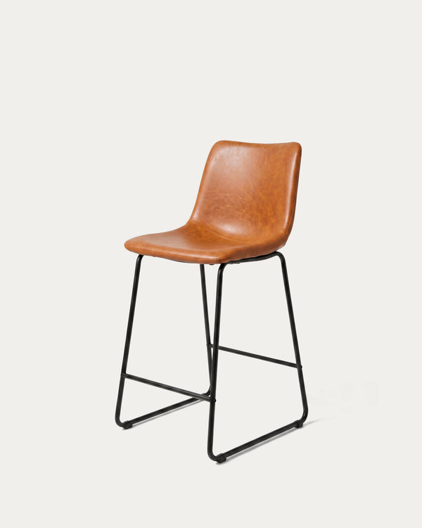 Taburete Burgos bar cuero camel frontal respaldo metal negro Venhoouse Chile