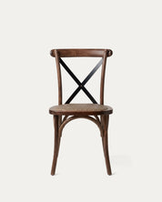 Silla Crossback comedor madera nogal cruz negra asiento ratán sintético frontal Venhoouse Chile