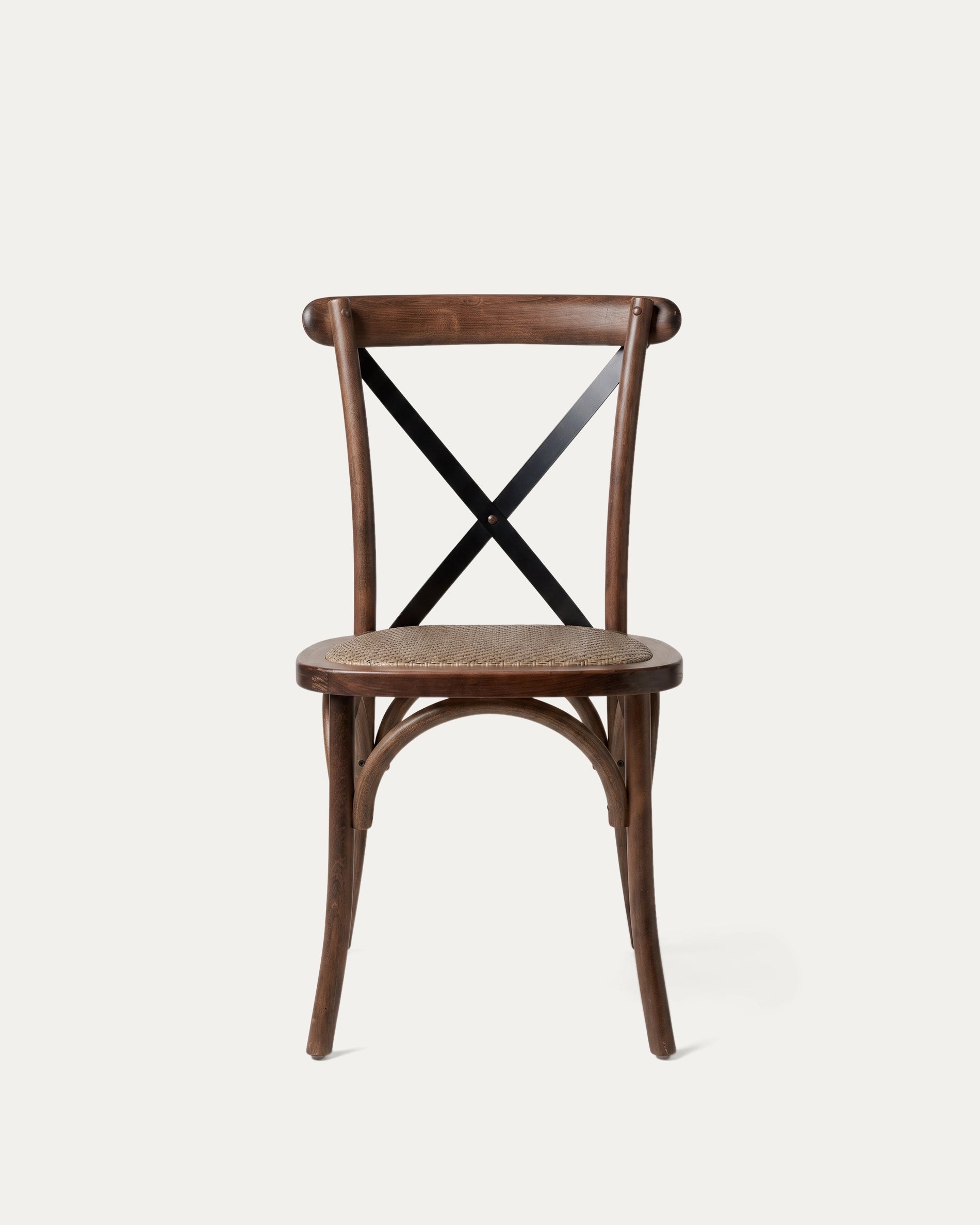 Silla Crossback comedor madera nogal cruz negra asiento ratán sintético frontal Venhoouse Chile