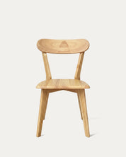 Silla Fresno comedor natural madera maciza frontal respaldo curvo Venhoouse Chile