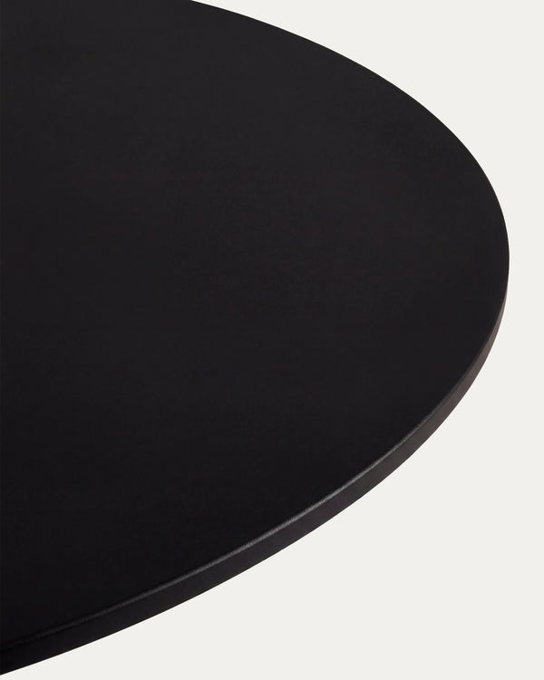 Mesa Nordika redonda en ambiente comedor nórdico minimalista Venhoouse Chile