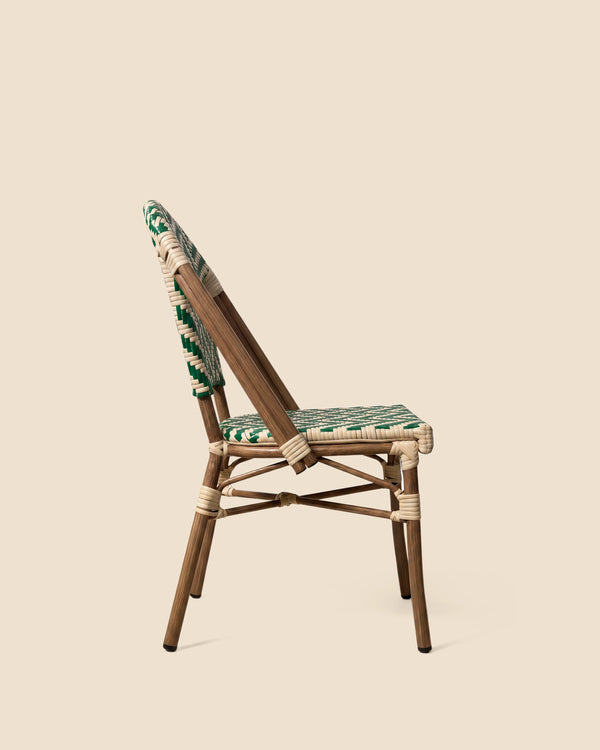Silla parisina bistró verde crema perfil lateral aluminio efecto bambú Venhoouse Chile
