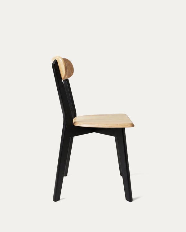 Silla Fresno comedor negra perfil lateral madera maciza respaldo curvo Venhoouse Chile