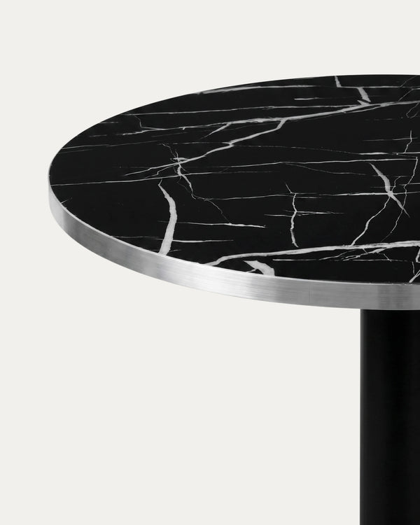 Detalle tablero cubierta efecto mármol negro veteado mesa redonda Oslo Ø60 Venhoouse Chile