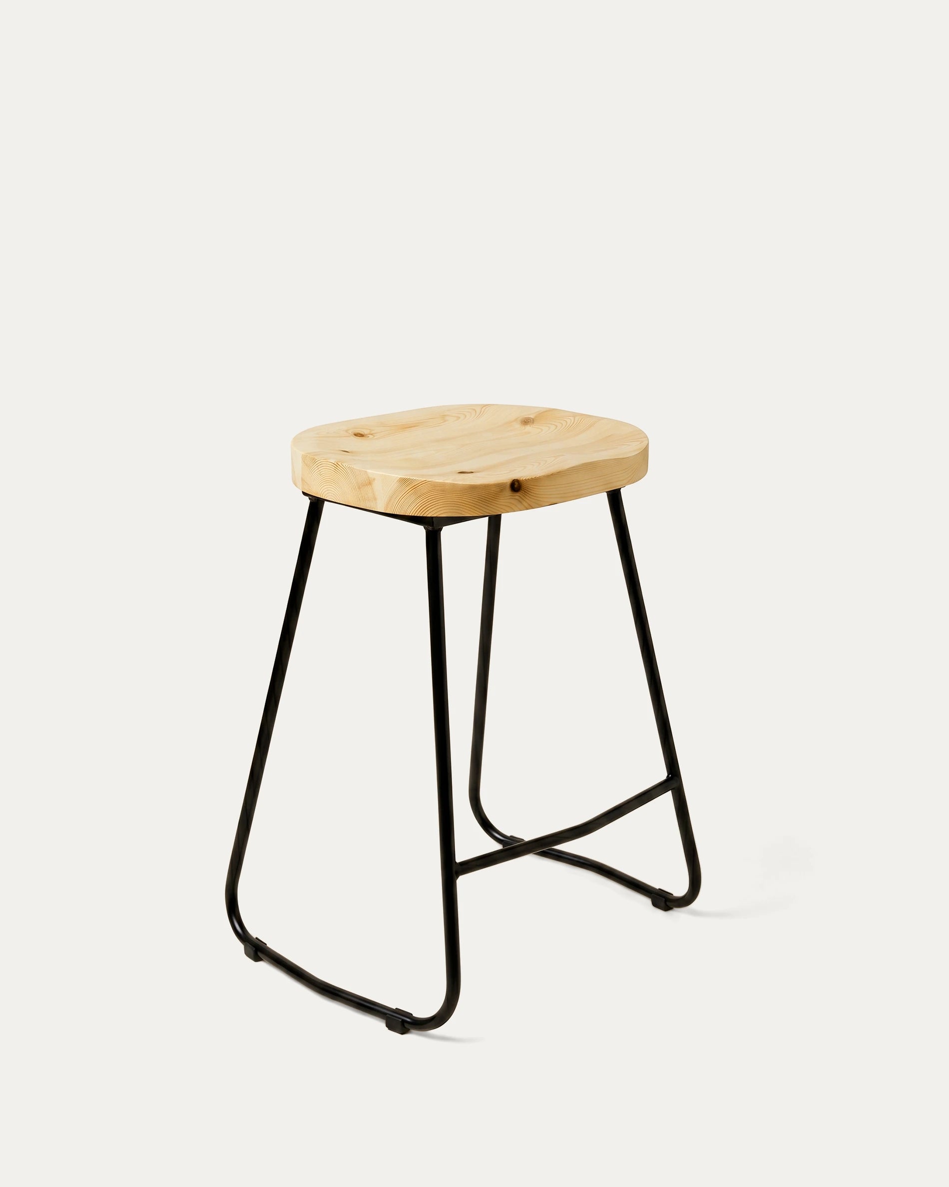 Piso bar Nara 66 cm metal asiento madera pino diagonal Venhoouse Chile