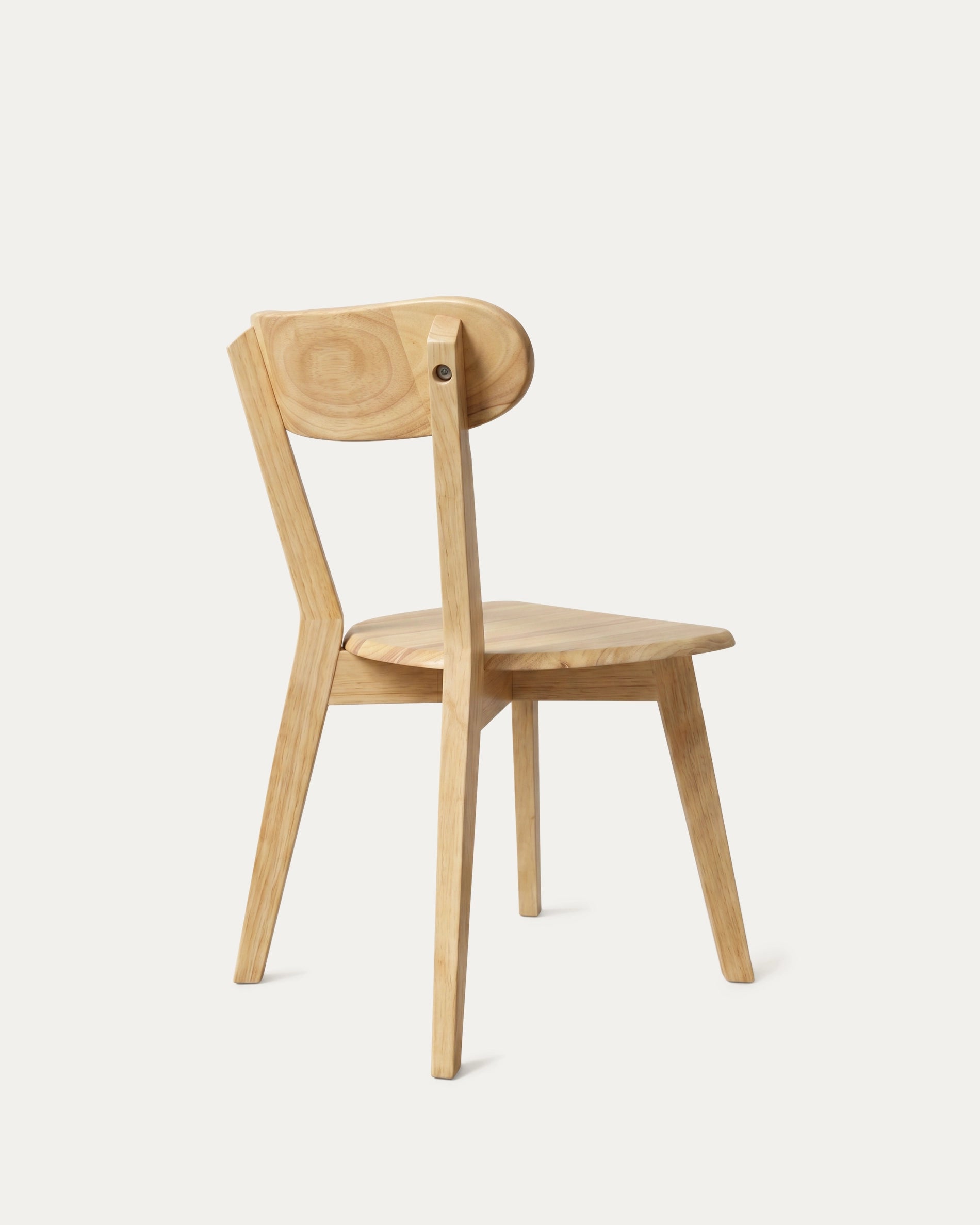 Silla Fresno comedor natural trasera diagonal respaldo curvo madera Venhoouse Chile