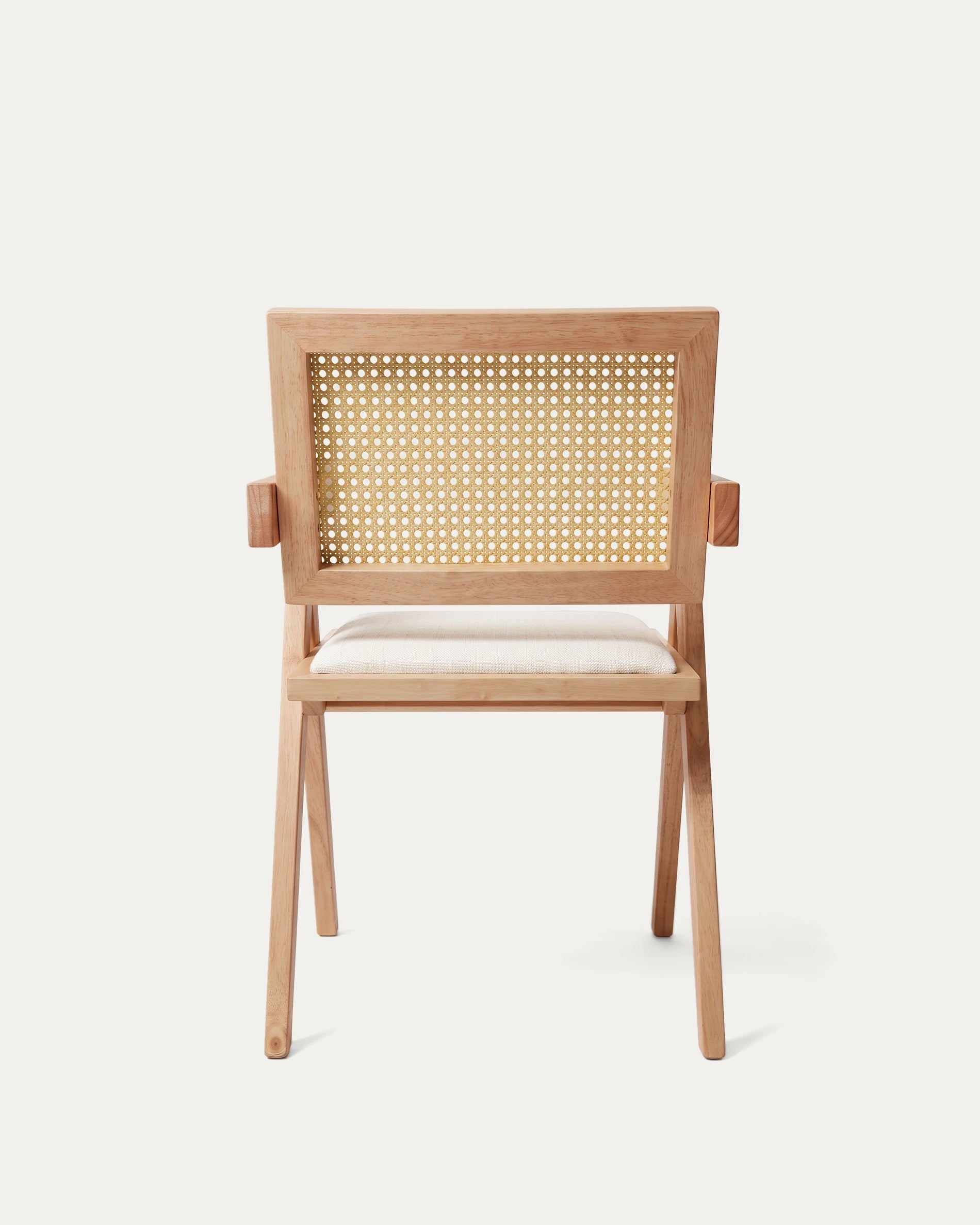 Silla Chandigarh Comedor — Madera de Caucho + Ratán PE + Cojín de Lino
