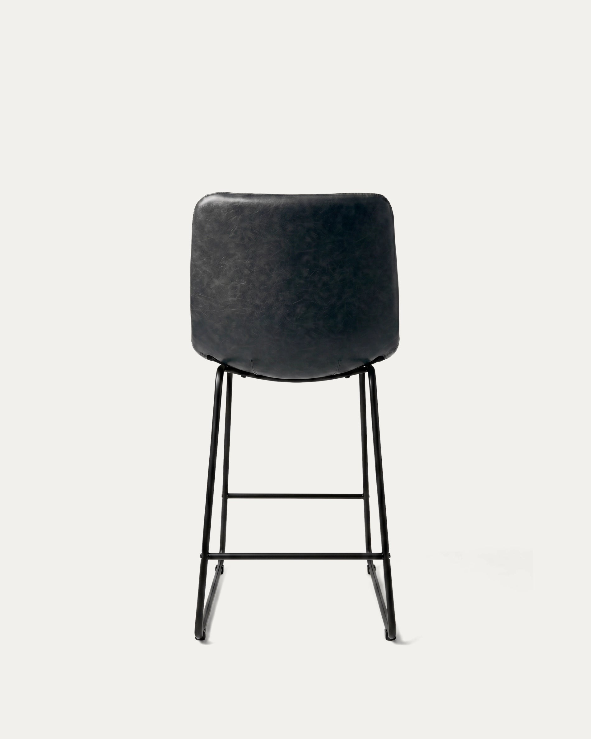 Taburete Broklyn bar cuero negro vista trasera respaldo metal Venhoouse Chile